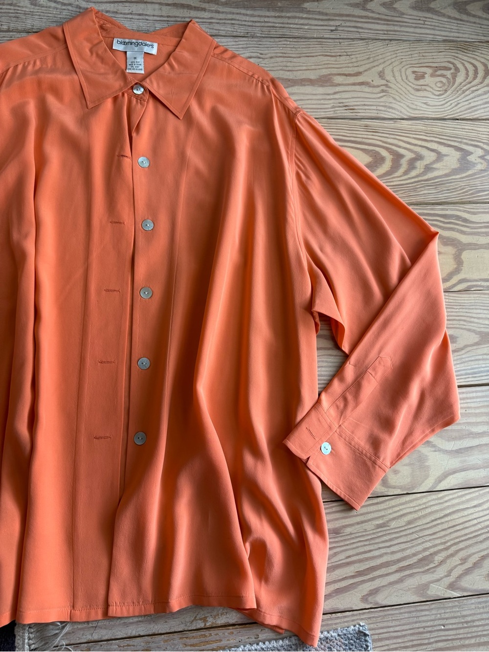 Bloomingdale's 100% Silk Button Down Shirt Size 3X